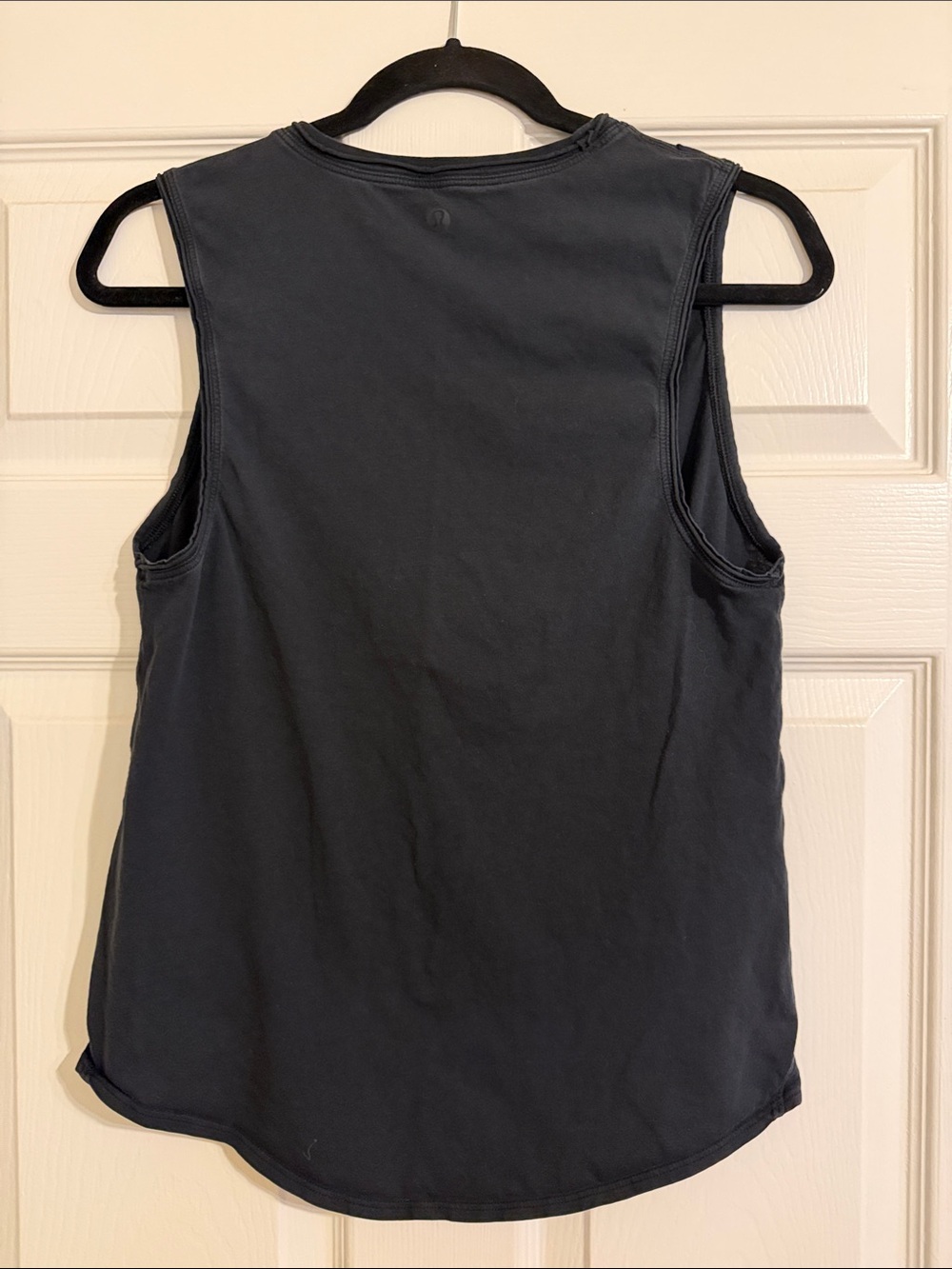 Lululemon Black Sleeveless Athletic Muscle Shirt Tank Top - Picture 3 of 7